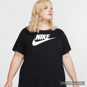 Nike plus Size Black Classic T Shirt Woman’s Size 2X New
